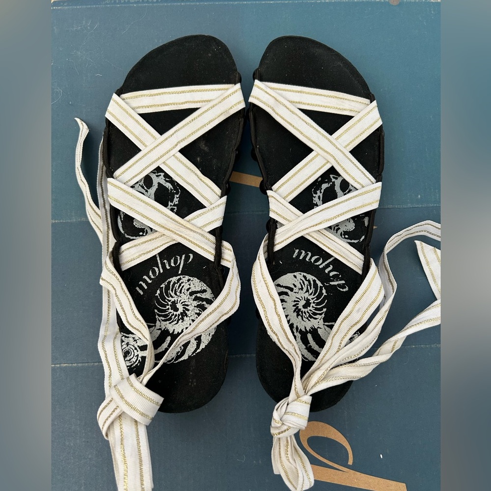 Mohop ribbon sandals low heel 9